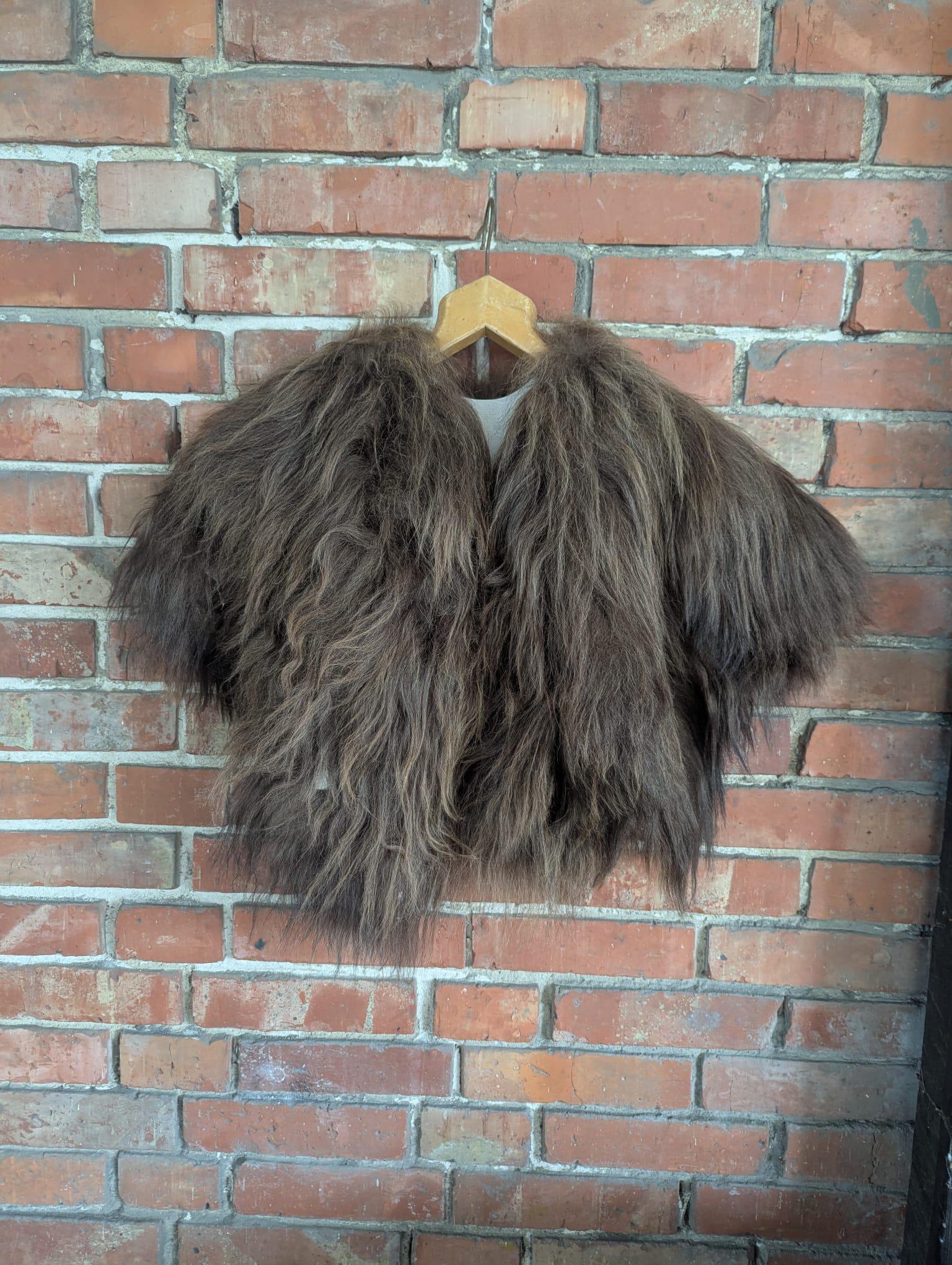Viking Jacket - Viking Reindeer Fur Cloak XL – Real Reindeer Fur Cape – Metal Brooch – Nordic