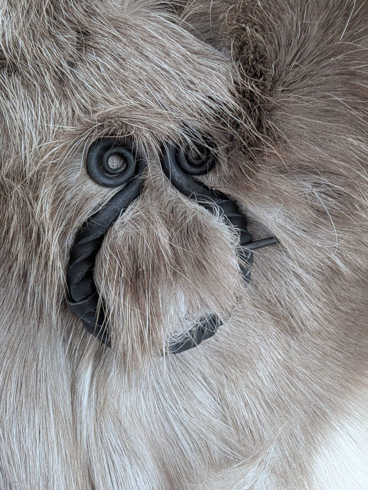 Viking Jacket - Viking Reindeer Fur Cloak XL – Real Reindeer Fur Cape – Metal Brooch – Nordic