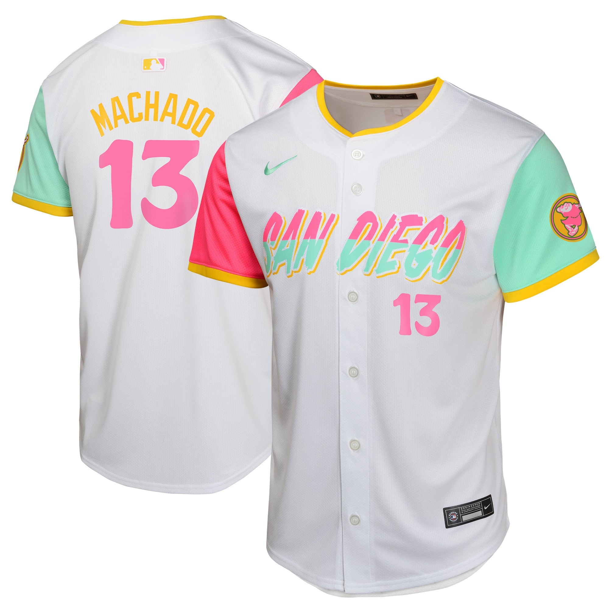 Manny Machado San Diego Padres white City Connect jersey