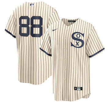 Luis Robert Chicago White Sox cream jersey