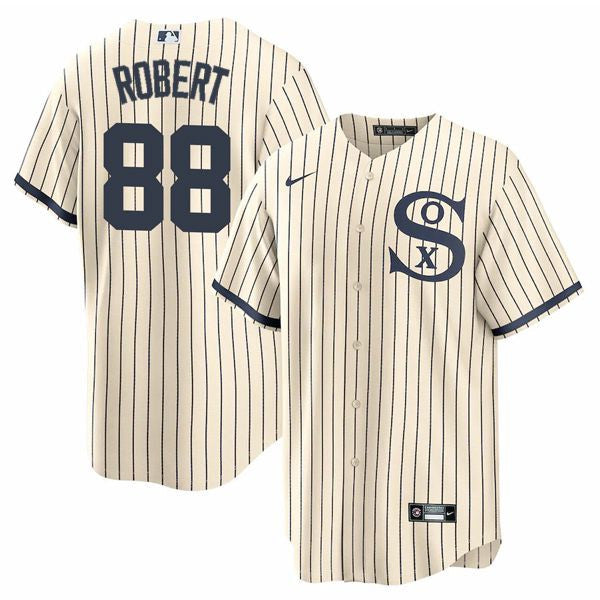 Luis Robert Chicago White Sox cream jersey