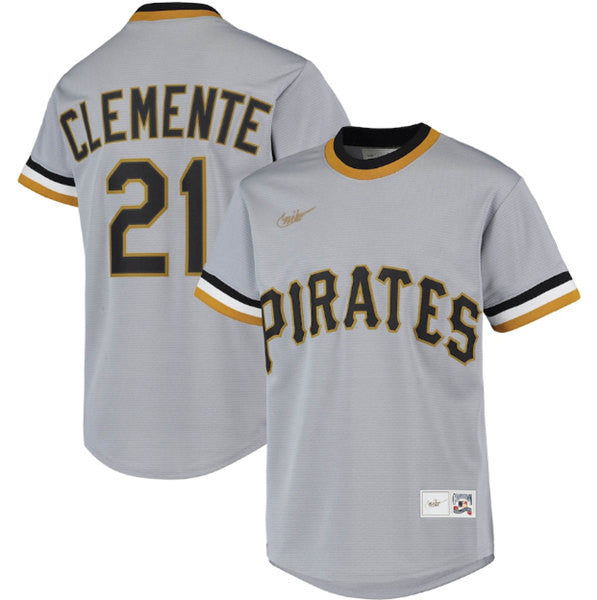 Roberto Clemente Pittsburgh Pirates gray jersey