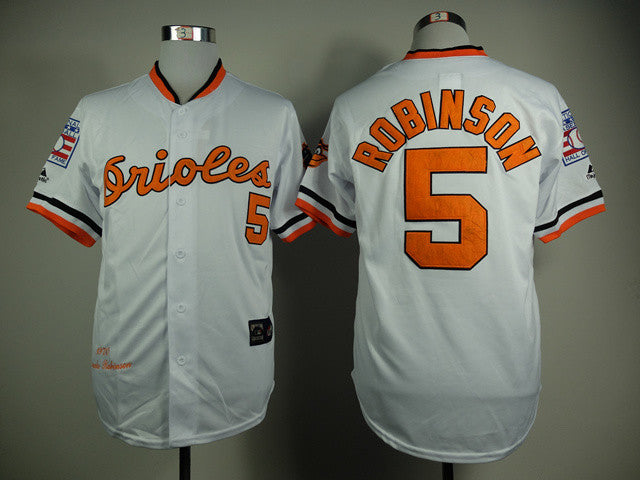 Brooks Robinson Baltimore Orioles white jersey
