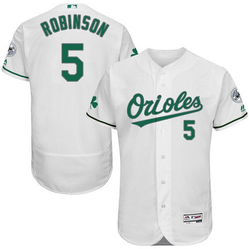 Brooks Robinson Baltimore Orioles white jersey