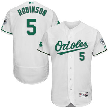 Brooks Robinson Baltimore Orioles white jersey