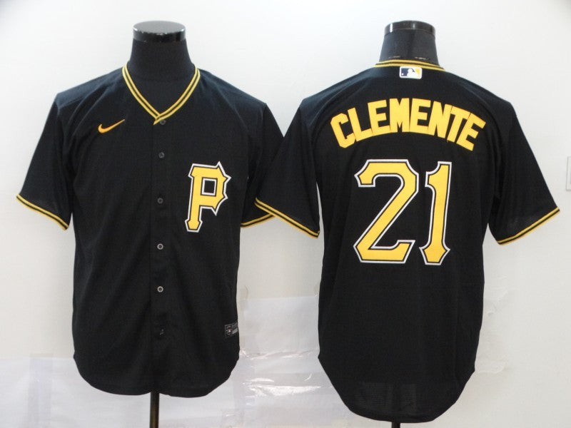 Roberto Clemente Pittsburgh Pirates black jersey