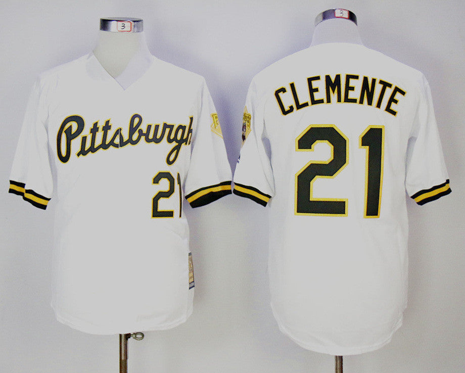 Roberto Clemente Pittsburgh Pirates white Cooperstown jersey