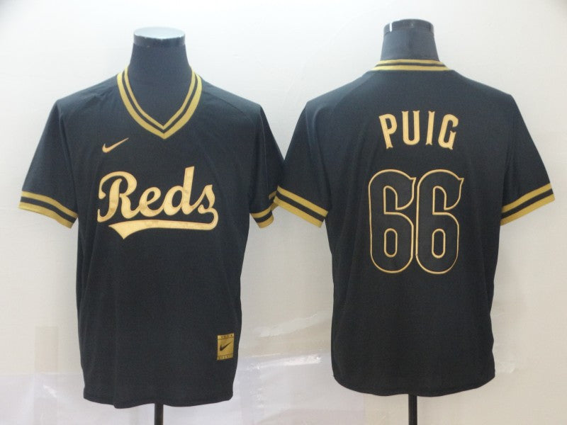 Yasiel Puig Cincinnati Reds black Legend jersey