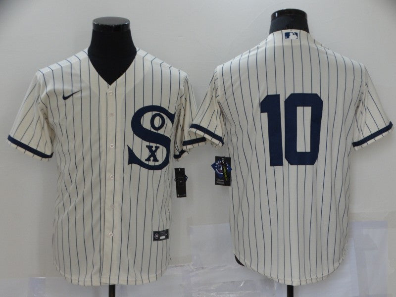 Yoan Moncada Chicago White Sox cream jersey