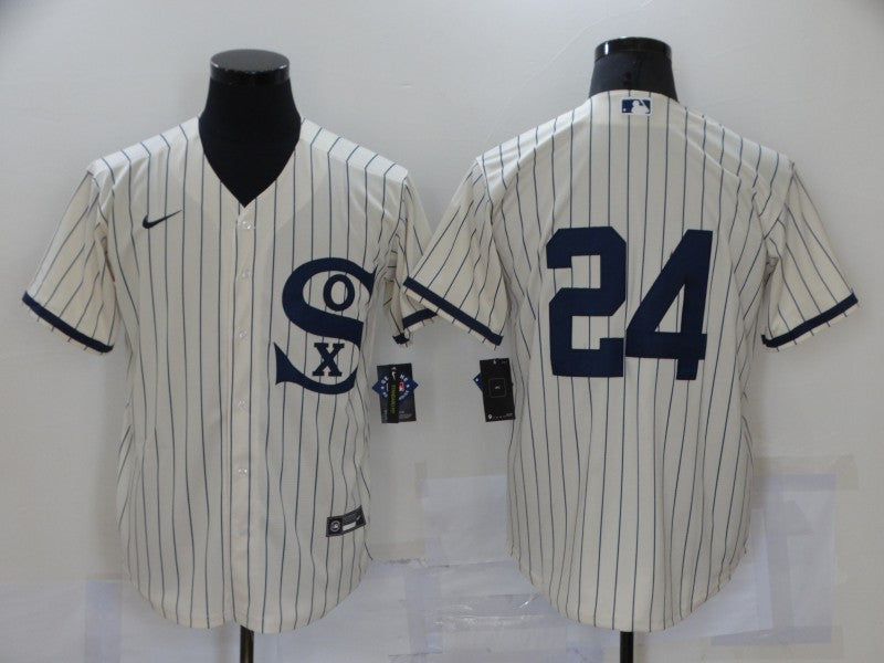 Yasmani Grandal Chicago White Sox cream jersey