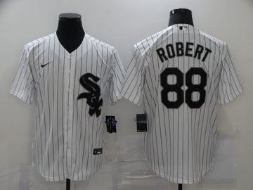 Luis Robert Chicago White Sox white jersey