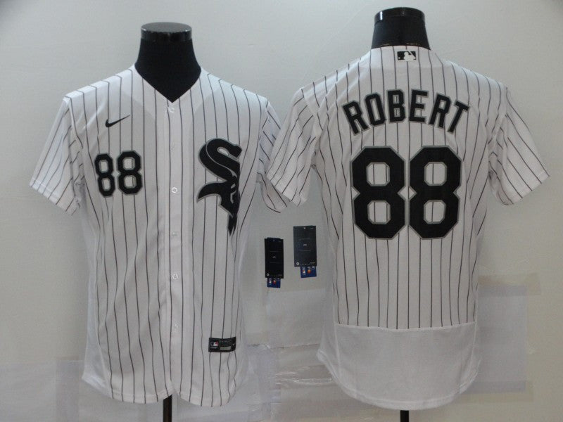 Luis Robert Chicago White Sox white jersey