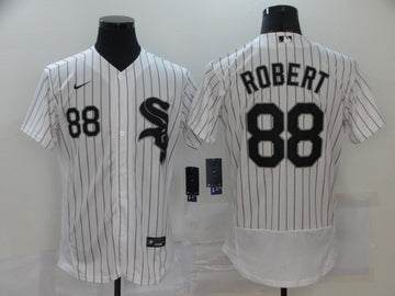 Luis Robert Chicago White Sox white jersey