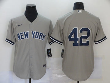 Mariano Rivera New York Yankees gray jersey