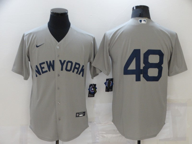 Anthony Rizzo New York Yankees gray jersey