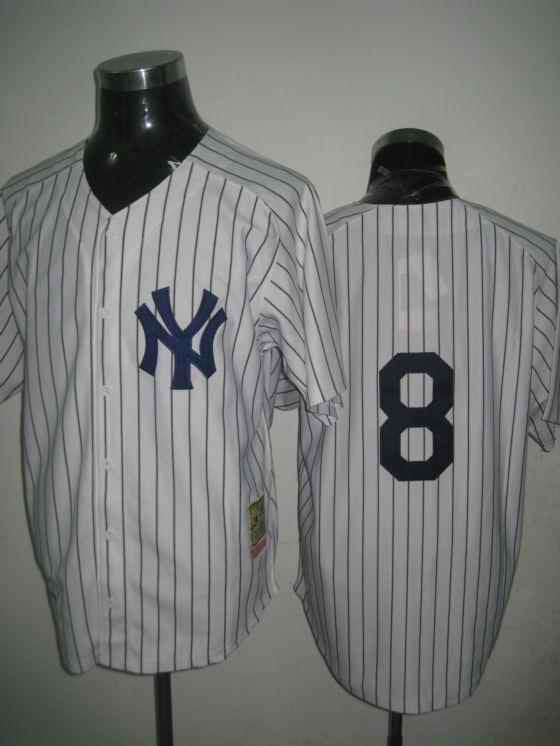 Berra New York Yankees white jersey
